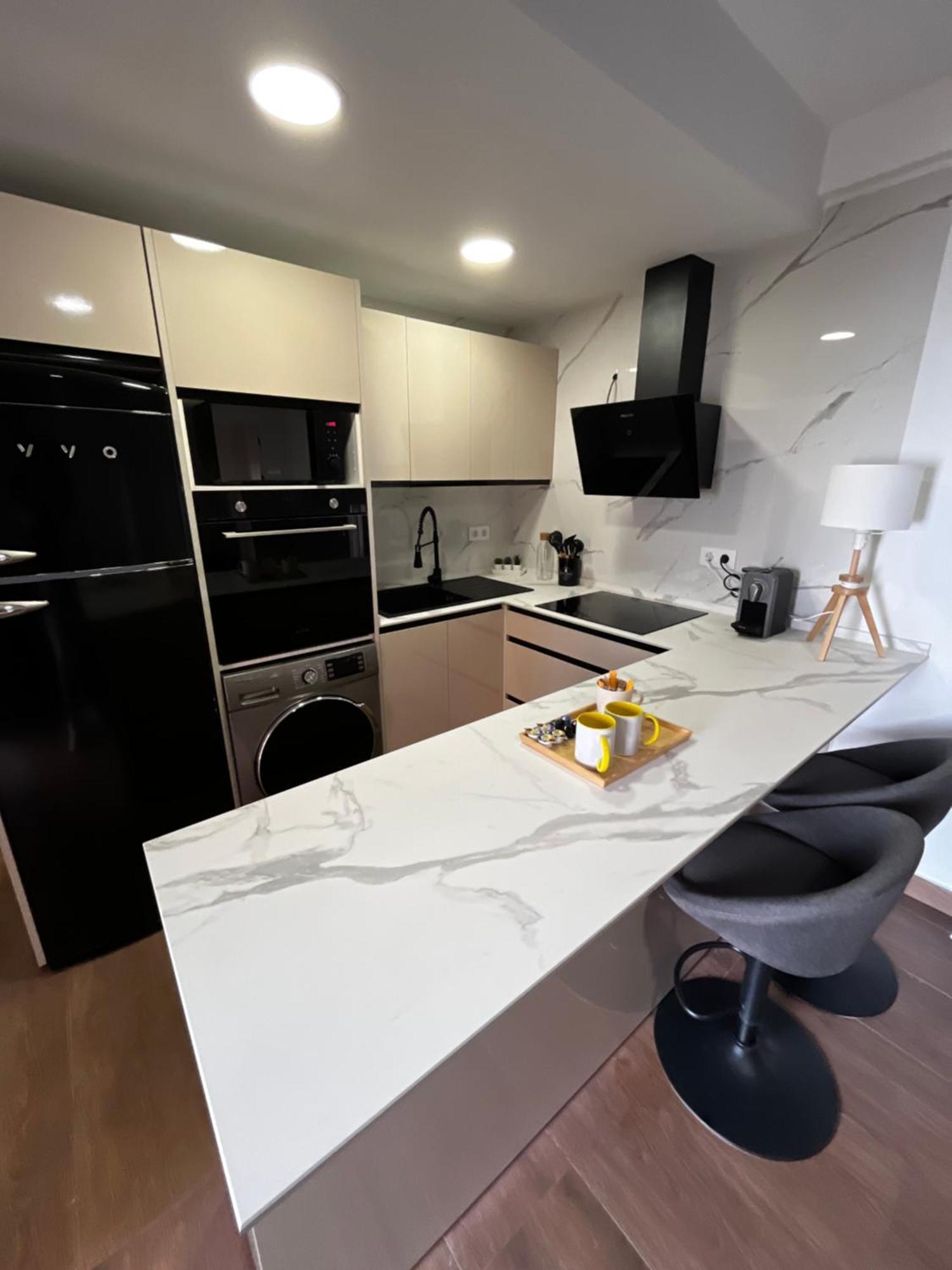 Apartamento Argote De Molina Sevilla Bagian luar foto